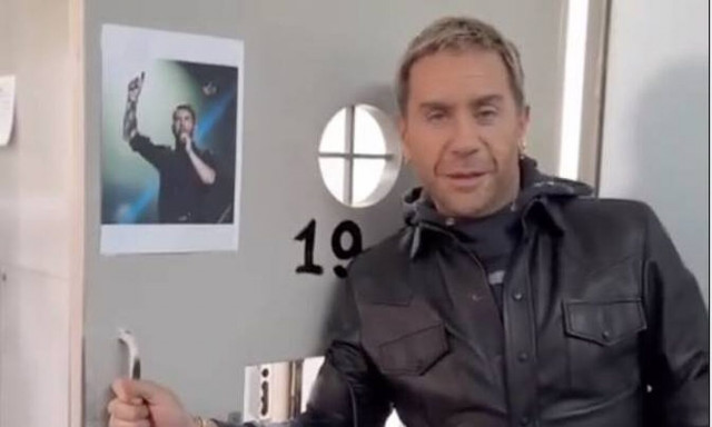 Γιώργος Μαζωνάκης: Επισκέφθηκε τις γυναικείες φυλακές Κορυδαλλού