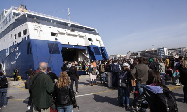 Καθαρά Δευτέρα: Ξεκίνησε η έξοδος του τριημέρου - Αυξημένη η κίνηση εκδρομέων