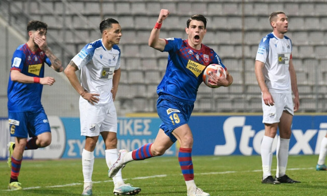 Super League, Βόλος - Λαμία 1-1: Ο Κούτσιας της πήρε τη νίκη μέσα από τα χέρια