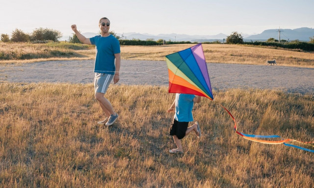 Καιρός: Νοτιάδες, σκόνη, υψηλές θερμοκρασίες την Καθαρά Δευτέρα