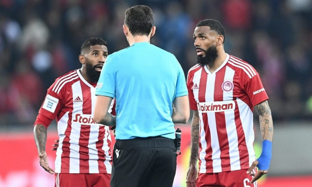 Super League, Ολυμπιακός: «Από τα πιο αλλοιωμένα και ξεφτιλισμένα πρωταθλήματα όλων των εποχών»