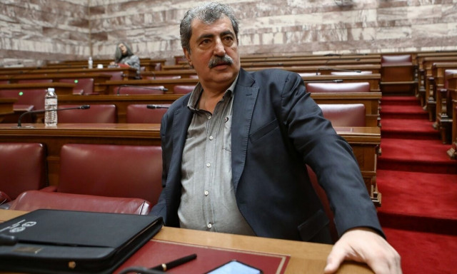 Δημοσιογράφοι κατά Πολάκη: «Να τελειώνουμε με τον χρυσαυγιτισμό»