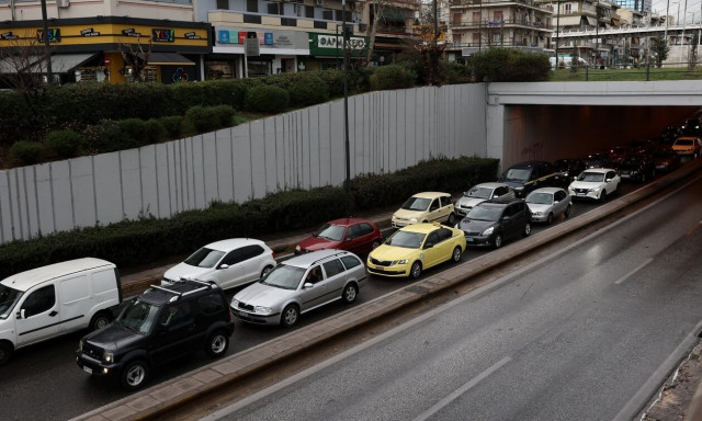 Ακριβαίνουν συνεχώς τα ΙΧ: Το σχέδιο για αλλαγές στη φορολογία τους