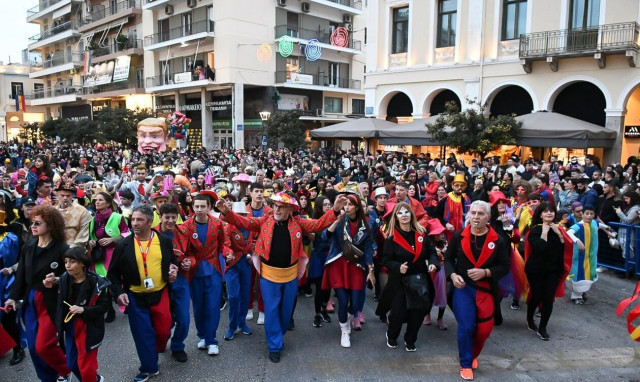 Πατρινό Καρναβάλι 2023: Live η μεγαλύτερη παρέλαση της χώρας