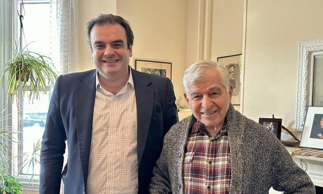 Ο Κυριάκος Πιερρακάκης συναντήθηκε με τον πρώην υποψήφιο πρόεδρο των ΗΠΑ, Μάικλ Δουκάκη