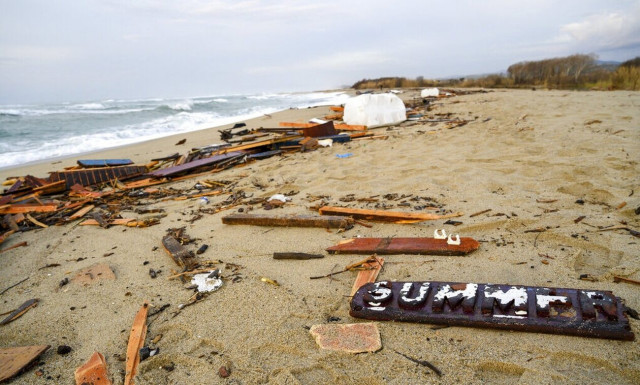Ιταλία: Στους 61 αυξήθηκε ο αριθμός των νεκρών από το ναυάγιο με μετανάστες