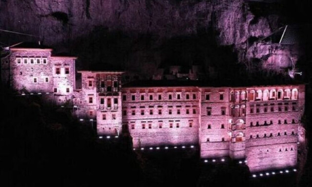 Μονή Παναγίας Σουμελά στην Τουρκία: Εντυπωσιακός φωτισμός - Έτοιμη για νέο ρεκόρ επισκεπτών