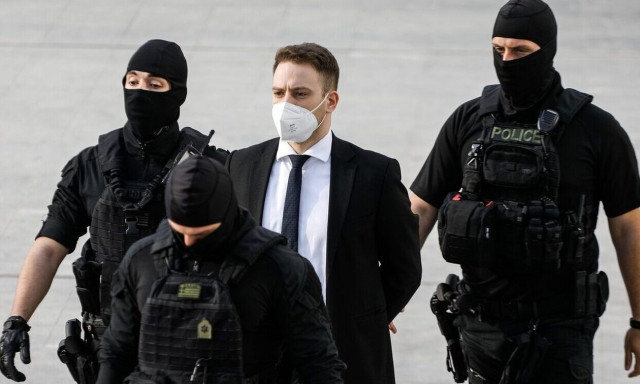 Γλυκά Νερά: Σε αναζήτηση νέου δικηγόρου ο Αναγνωστόπουλος – Σε ποια περιοχή θα δώσει Πανελλαδικές