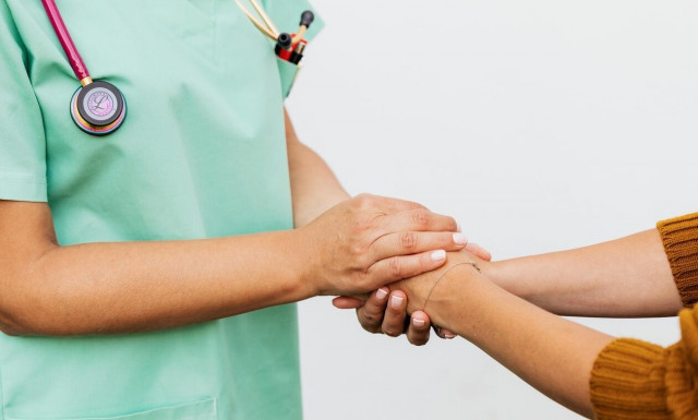 Σπάνιες παθήσεις: Yπάρχουν θεραπείες αντιμετώπισης - Τι λένε οι ειδικοί στο Newsbomb.gr