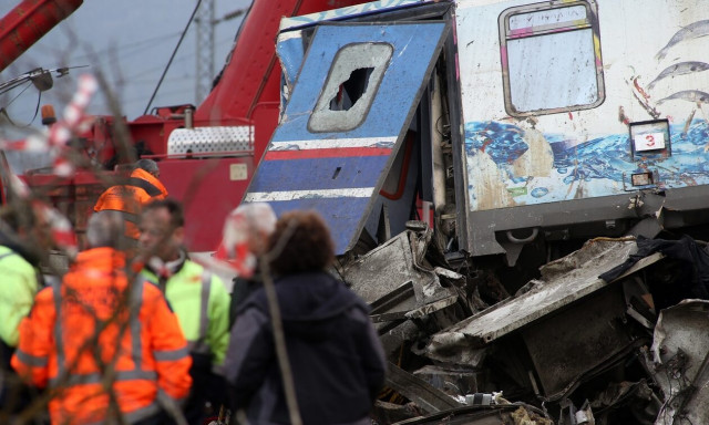 Σύγκρουση τρένων στα Τέμπη: Αναβλήθηκαν σε ένδειξη πένθους οι αγώνες σε μπάσκετ και βόλεϊ
