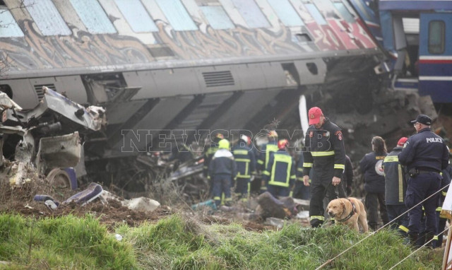 Σύγκρουση τρένων στα Τέμπη: 35 οι νεκροί και 53 τραυματίες νοσηλεύονται - Σε εξέλιξη απεγκλωβισμοί