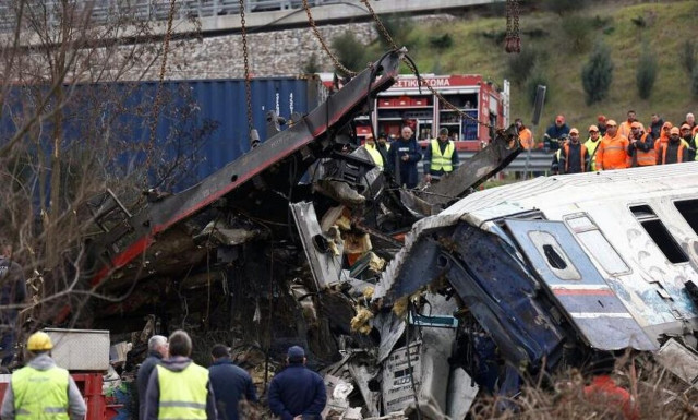 Τραγωδία στα Τέμπη: Αγωνία για δύο νεαρούς Κύπριους φοιτητές (vid)