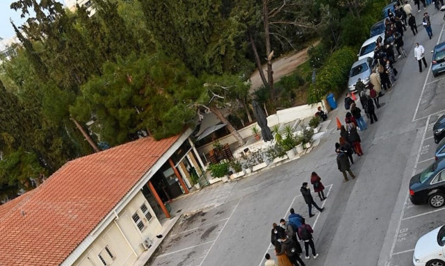 Δήμος Αθηναίων: Μεγάλη η ανταπόκριση των πολιτών που σπεύδουν να δώσουν αίμα για τους τραυματίες