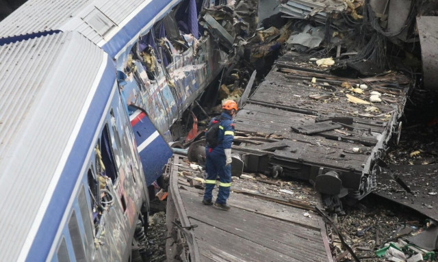 Οι 2 σιδηροδρομικές τραγωδίες που «πάγωσαν» την Ελλάδα