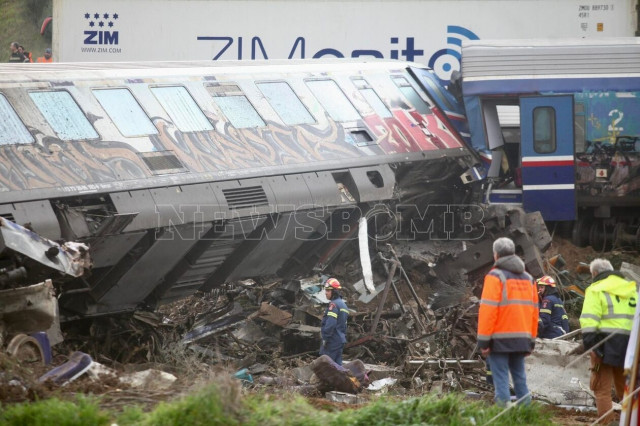 Σύγκρουση τρένων στα Τέμπη: Στον τόπο της τραγωδίας το μεσημέρι ο Μητσοτάκης