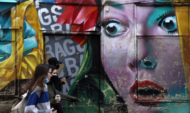 κρούσματα COVID-19