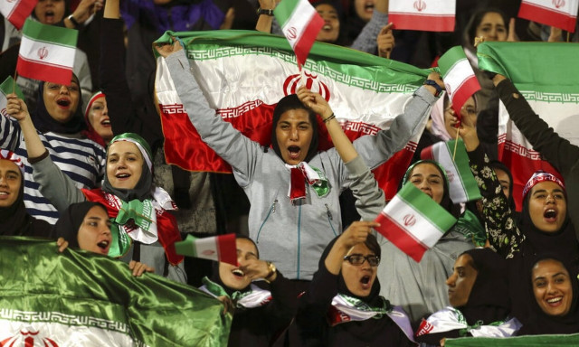 Ιράν: Δηλητηριάζουν μαθήτριες σε σχολεία της χώρας - Οι χημικές επιθέσεις του σκοταδισμού