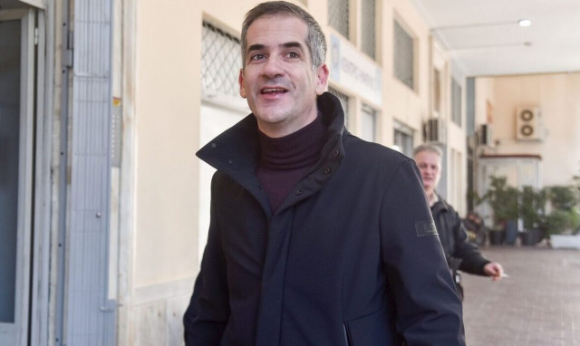 Φάκελος με σφαίρα και απειλητική επιστολή στον Κώστα Μπακογιάννη