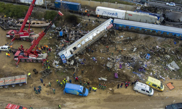 Τέμπη: «Πήρα στάχτες και αποκαΐδια» - Ξεσπά συγγενής θυμάτων