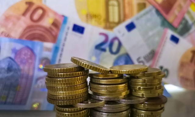 Πού θα κλειδώσει η νέα αύξηση του κατώτατου μισθού