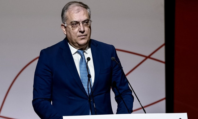 Τηλεφωνική επικοινωνία Θεοδωρικάκου με Σοϊλού