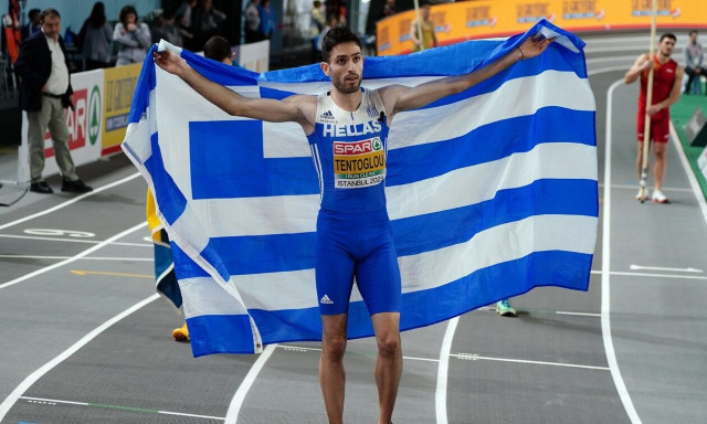 Μίλτος Τεντόγλου για την τραγωδία στα Τέμπη: «Κανείς δεν μπορεί να απαλύνει τον πόνο τους»