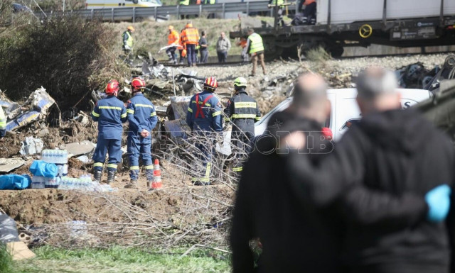 Τέμπη: Φιλανθρωπικό ίδρυμα δίνει 10.000 ευρώ σε κάθε οικογένεια θύματος