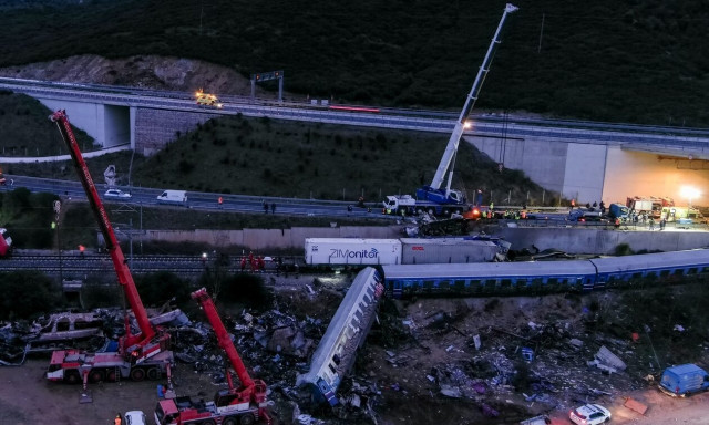 Τέμπη: Κινδύνευσε με εκτροχιασμό η επιβατική αμαξοστοιχία πριν τη φονική σύγκρουση
