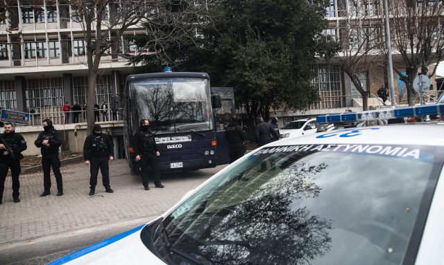 Δίκη Καμπανού: Κατάθεση γιατρού ΕΚΑΒ - «Ο Άλκης ήταν ακαριαία νεκρός – Υπήρχε λουτρό αίματος»