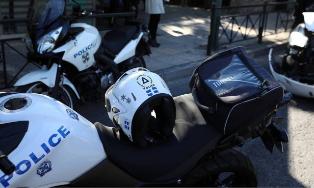 Εύβοια: Άγρια καταδίωξη στην Χαλκίδα - Αυτοπυροβολήθηκε ο οδηγός του αυτοκινήτου