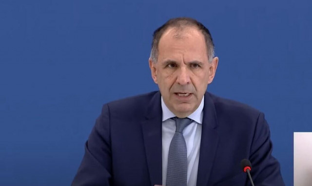 Τέμπη: «Πλήρης διαφάνεια για τα αίτια του δυστυχήματος» - Οι ανακοινώσεις Γεραπετρίτη