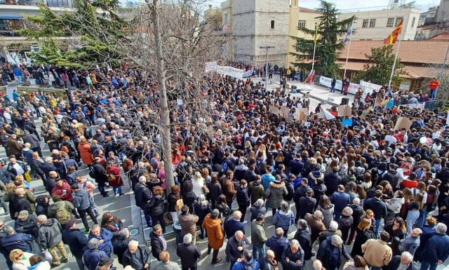 Κοζάνη: Συγκεντρώσεις για την τραγωδία των Τεμπών   