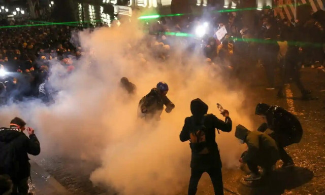 Γεωργία: Άγριες συγκρούσεις στην Τιφλίδα - Διαδηλώσεις ενάντια στον νόμο περί ξένων πρακτόρων