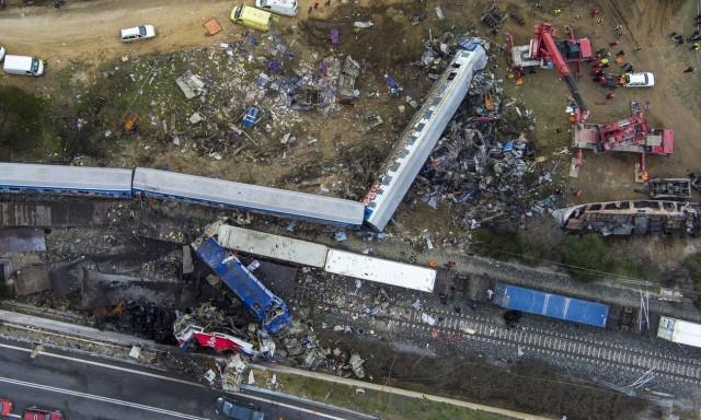 Τέμπη: Αγωγή της Hellenic Train στον ΟΣΕ από τον Δεκέμβριο