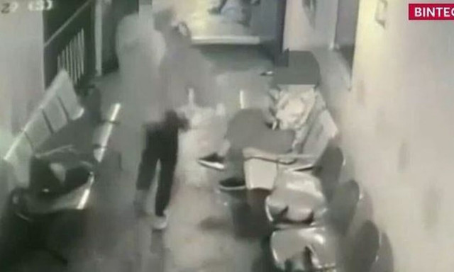 Ινδονησία: Άνδρας πέταξε τη σύζυγό του από το ferry boat - Σοκαριστικό βίντεο