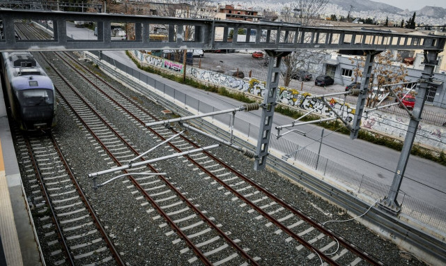 Τέμπη: Ακινητοποιημένα τρένα και προαστιακός μέχρι την Παρασκευή 10 Μαρτίου