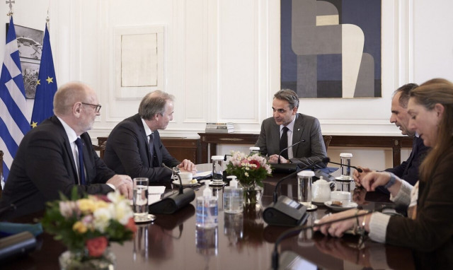 Πώς διαβάζουν στην κυβέρνηση τις πρώτες δημοσκοπήσεις; Το «στίγμα» Μητσοτάκη στο υπουργικό