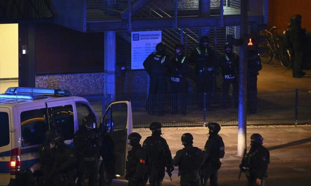 Γερμανία: Επτά νεκροί από πυροβολισμούς σε εκκλησία Μαρτύρων του Ιεχωβά στο Αμβούργο