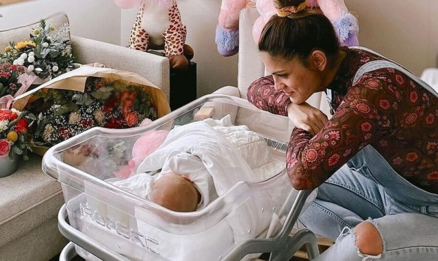 Μαίρη Συνατσάκη:  Η τρυφερή φωτογραφία με την κόρη της