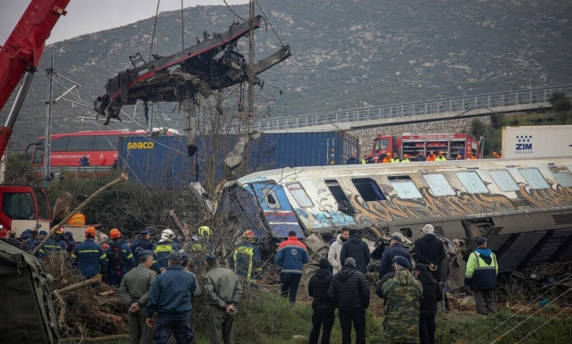 Τέμπη: Σύγχυση και απειρία κυριαρχούσαν στις κινήσεις του σταθμάρχη - Έκανε διαρκώς λάθη