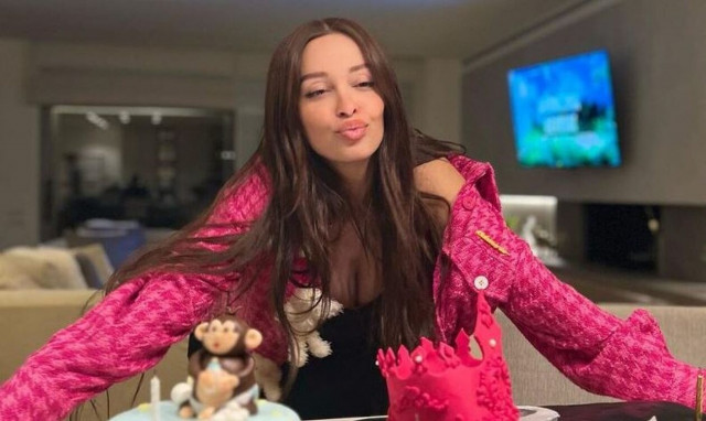 Ελένη Φουρέιρα: Ξεκίνησε σκληρή γυμναστική και μας δείχνει το σώμα της μετά τη γέννηση του γιου της