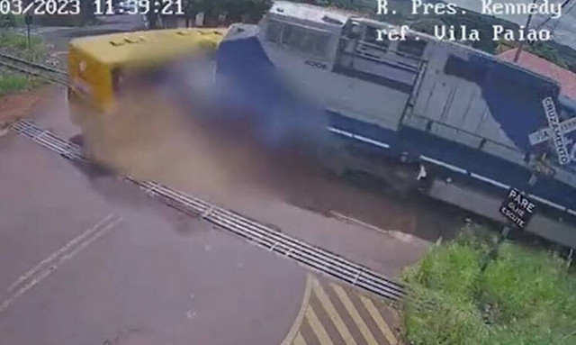 Βραζιλία: Τρένο συγκρούστηκε με σχολικό - Δύο παιδιά νεκρά