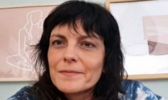 Τέμπη: Το συγκινητικό ποίημα που έγραψε η Ελεάνα Βραχάλη με αφορμή το δυστύχημα