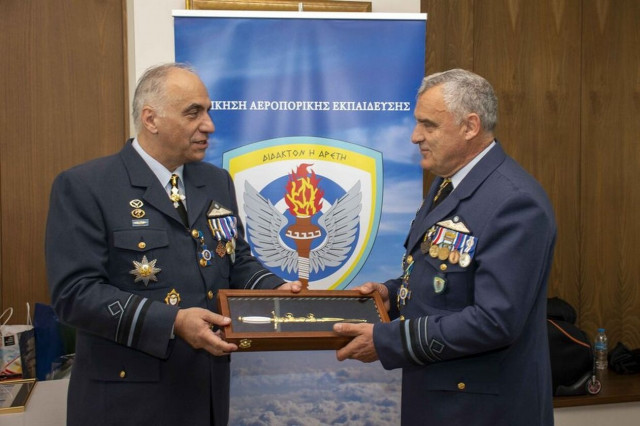 Πολεμική Αεροπορία: Τελετή παράδοσης-παραλαβής στη Διοίκηση Αεροπορικής Εκπαίδευσης