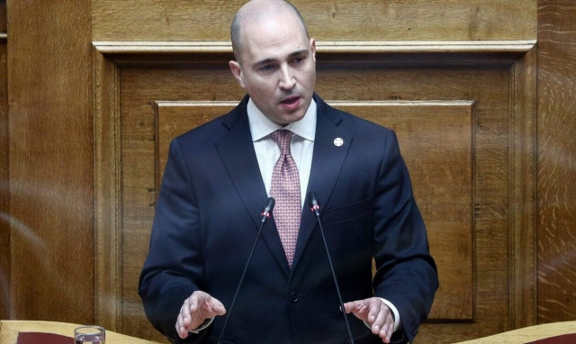 Μπογδάνος: Με «αιχμηρό» tweet για τα Τέμπη τα βάζει με την κυβέρνηση