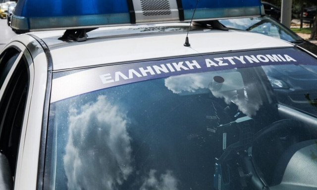 Άρτα: Παρίστανε υπάλληλο της ΔΕΗ και έκλεψε το πορτοφόλι ηλικιωμένης