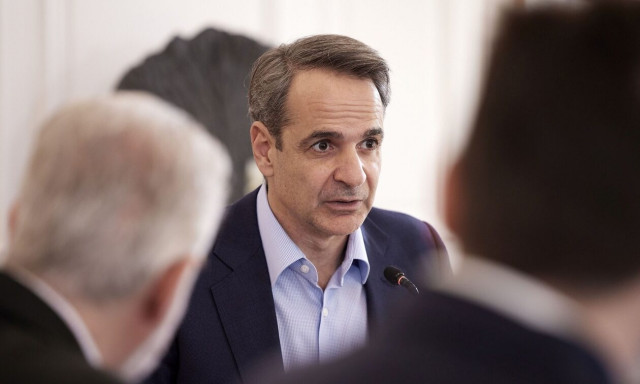 Κυβέρνηση για δημοσκοπήσεις: Η Νέα Δημοκρατία χάνει 2,8 μονάδες, ο ΣΥΡΙΖΑ κερδίζει 0,2