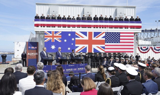 Aukus: Η συμφωνία για τα πυρηνικά υποβρύχια της Αυστραλίας και το «παραθυράκι» που δημιουργεί τρόμο