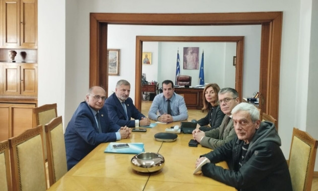 Συνάντηση Πλεύρη - Ιατρικού Συλλόγου Αθηνών για τη βία σε βάρος γιατρών