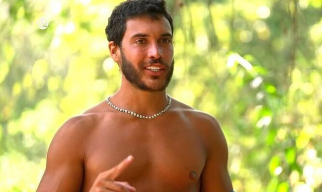 Survivor All Star: O Ασημακόπουλος «κάρφωσε» τον Καραγκούνια: Μου είπε «ψηφίστε Μελίνα, όχι Βασάλο»